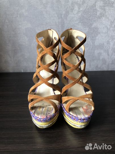 Louboutin босоножки