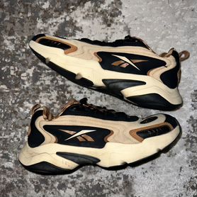 Кроссовки Kung Fu Panda x Reebok Vector Runner