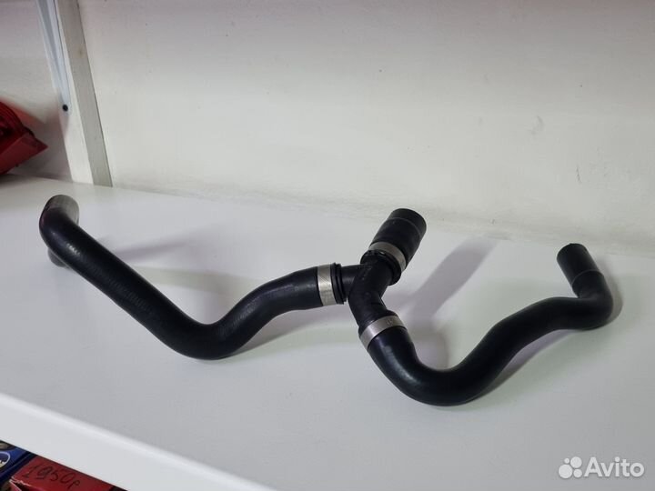 Патрубок охлаждения на Ford Focus 3