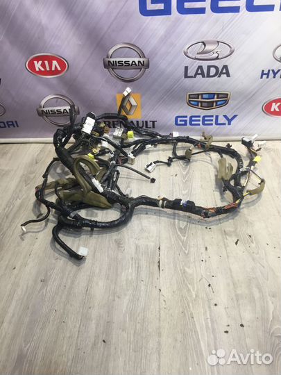 Проводка салона коса Nissan tiida