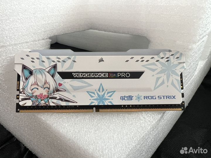 Оперативная память DDR4 - 16 Gb Corsair Vengeance