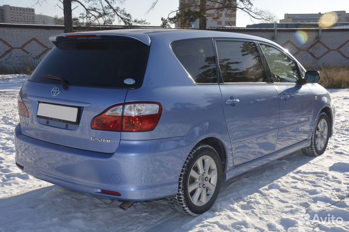 Toyota Ipsum 2.4 AT, 2004, 102 090 км