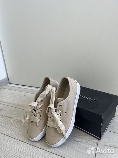 Tommy hilfiger кеды женские 36