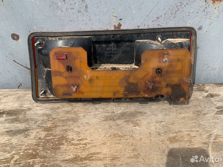 Фонарь задний правый ваз 2107