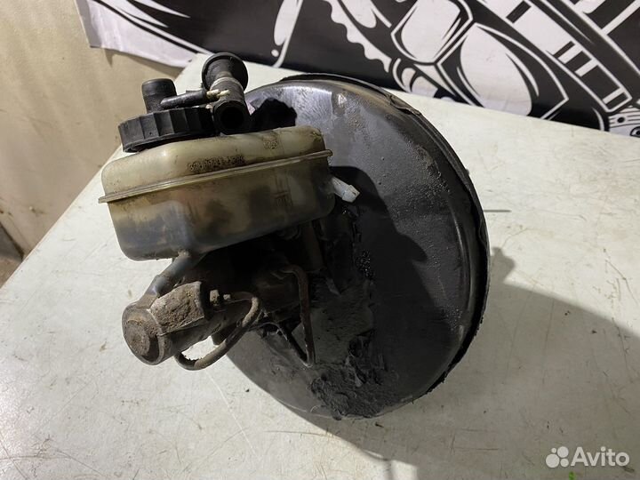 Вакуумный усилитель тормозов BMW 5 series E34