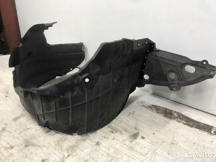 Подкрылок передний правый Nissan Teana J32 2008