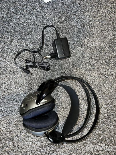 Беспроводные наушники Philips