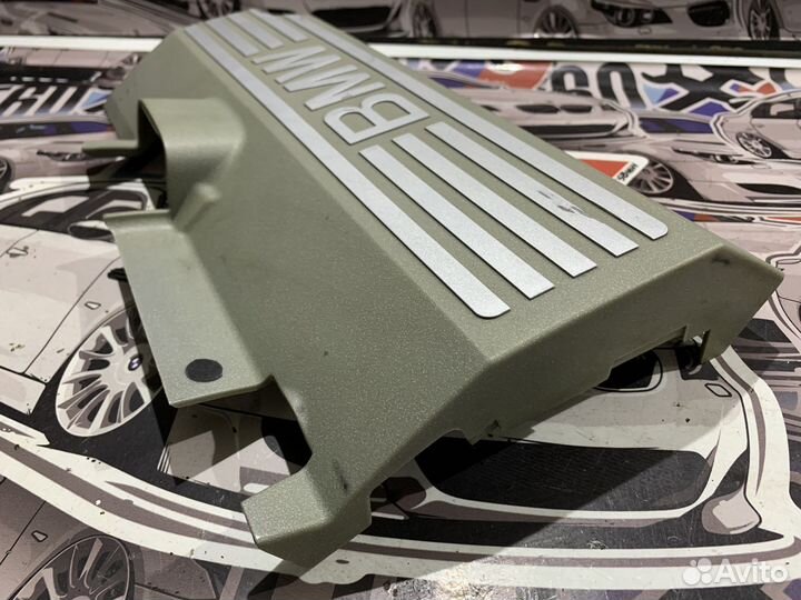 Декоративная крышка BMW N62B44 левая