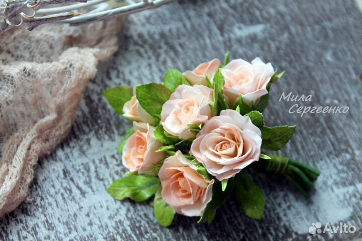 Брошь букет роз