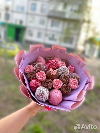 Клубничный букет