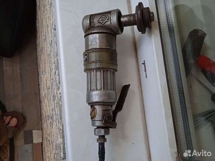 Пневматический гайковерт. Шлиф машина