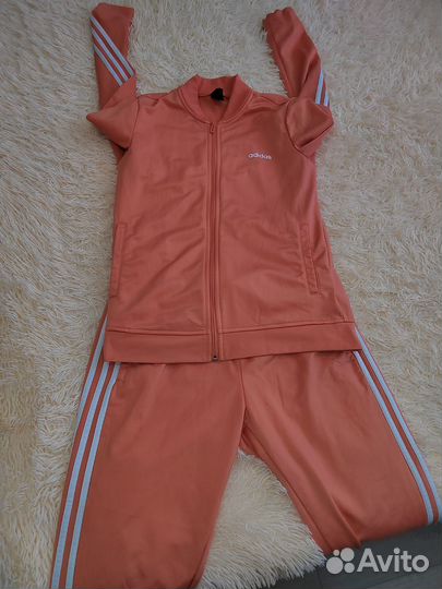 Спортивный костюм женский adidas
