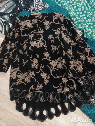 Большая коробка с вещами женскими большого размера