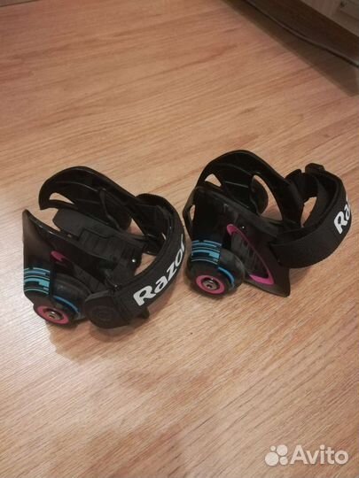 Ролики на обувь Razor