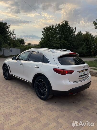 Infiniti QX70 3.0 AT, 2014, 65 000 км