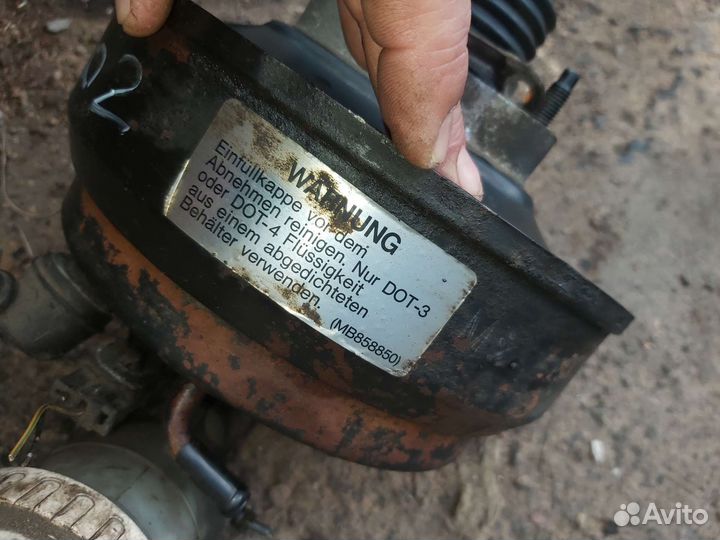 Вакуумный усилитель тормозов Mitsubishi Pajero 2