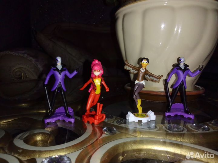 Обмен игрушками из киндер сюрприз 