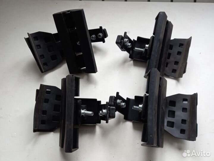 Крепление багажника