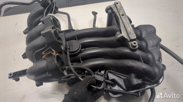 Коллектор впускной Audi A3 (8PA), 2004