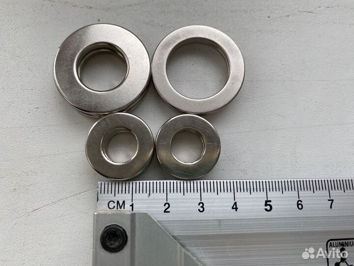 Неодимовый магнит с отверстием