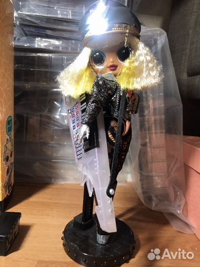 Кукла LOL OMG remix rock fame Queen and Кeytar