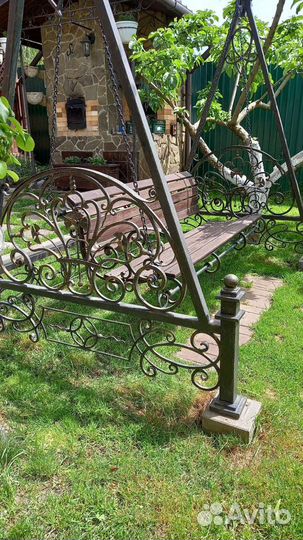 Садовые качели кованые