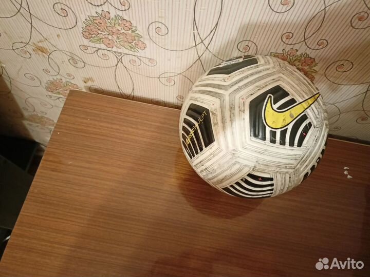 Футбольный мяч nike flight рпл оригинал