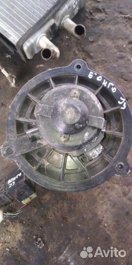 Вентилятор отопителя Kia Bongo J3