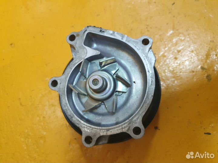 Помпа водяная насос 1.0 1SZ-FE 1szfe toyota vitz y