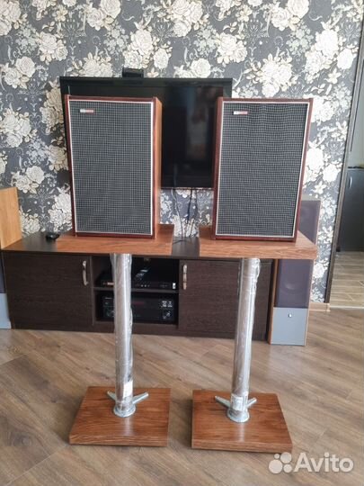 Подставки для колонок