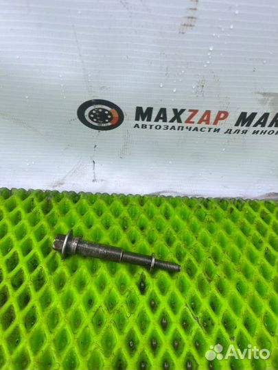 Болт клапанной крышки гбц Ford Focus 1 split port