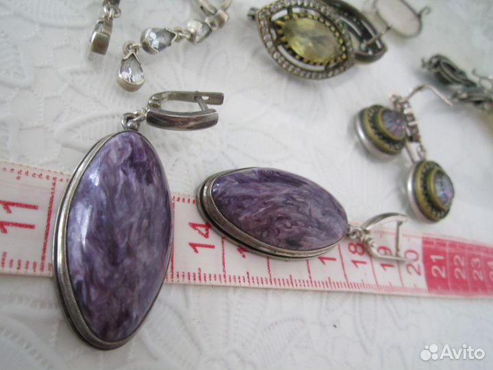 Серьги камени беломорит цитрин изумрудный гранат