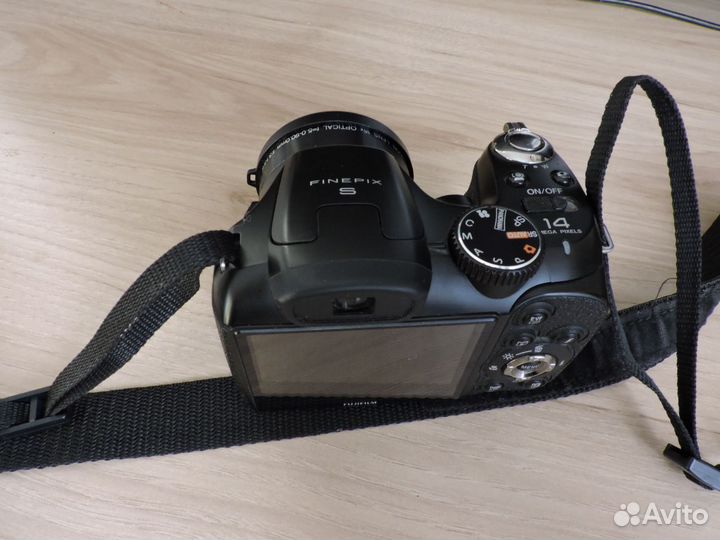 Fujifilm S2995