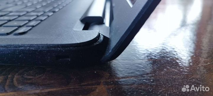 Ноутбук HP 15-ac003ur