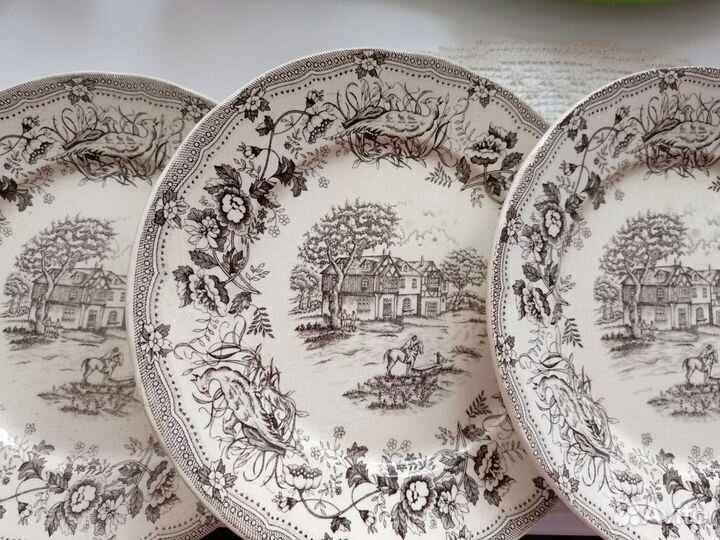 Три тарелки винтаж Англия