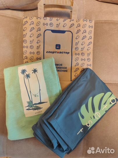 Спортивный костюм женский