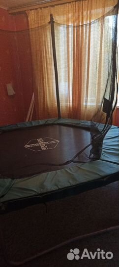 Батут с сеткой