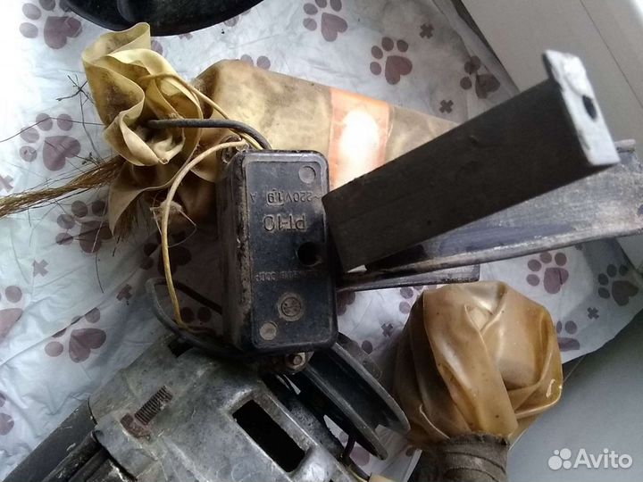 Эл.двигатель и запчасти от стиральной машины времё