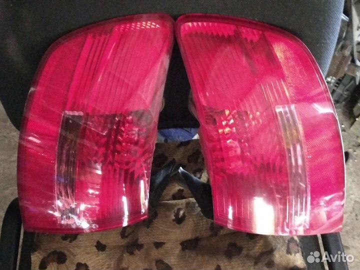 Задние фонари Ауди А6 С6 универсал
