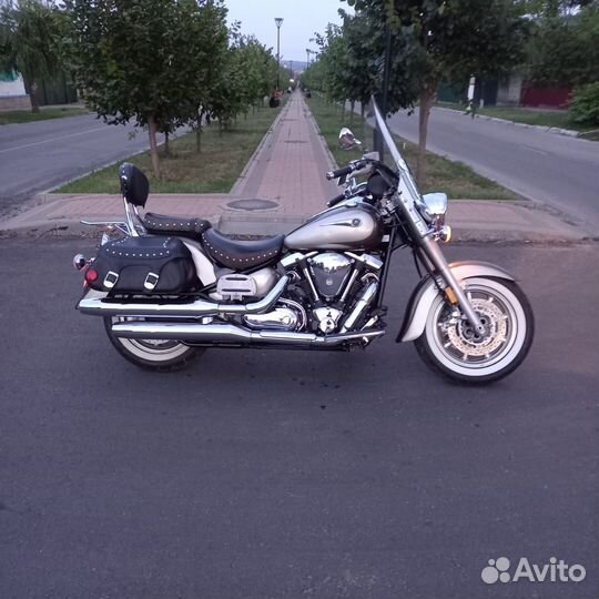 Yamaha XV1700A