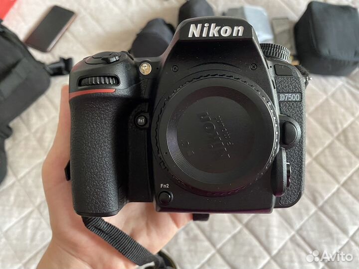 Зеркальный фотоаппарат Nikon d7500