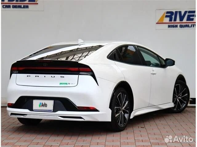 Toyota Prius 1.8 AT, 2023, 1 000 км