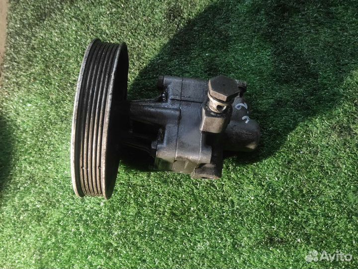 Насос гур Audi s8 D2 A8 D2 4.2
