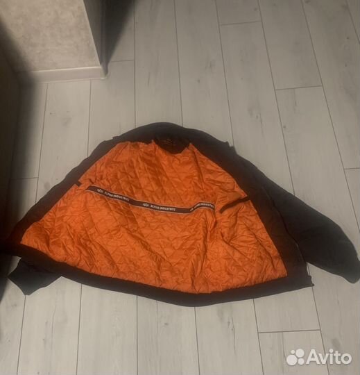 Бомбер alpha industries