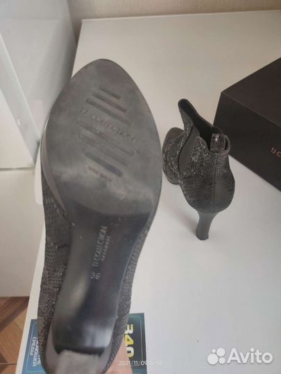 Ботильоны кожаные черные (питон) 39р TG Collection