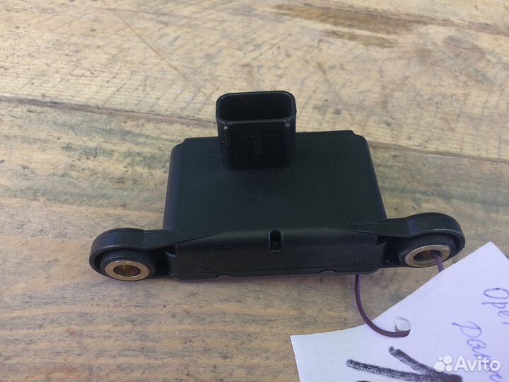 Opel Astra J Датчик курсовой устойчивости