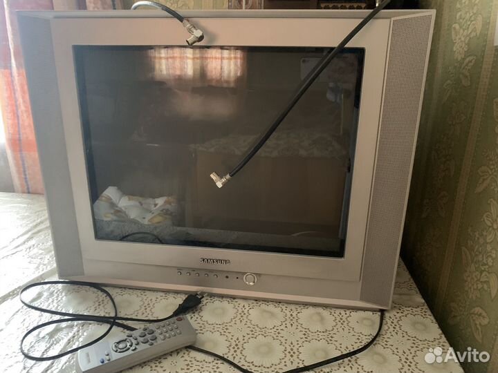 Телевизор samsung