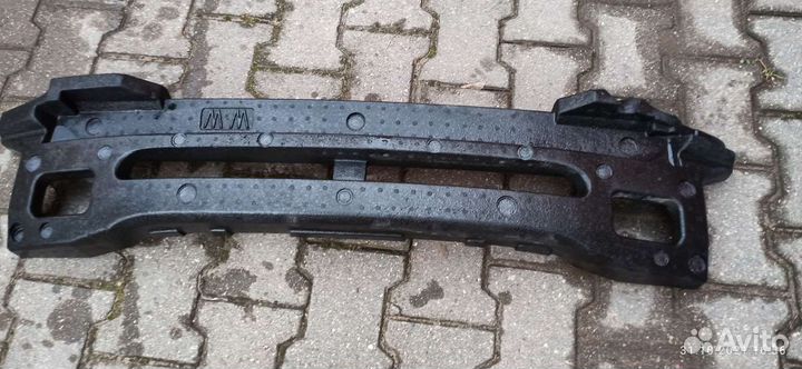 Решетка радиатора Mitsubishi