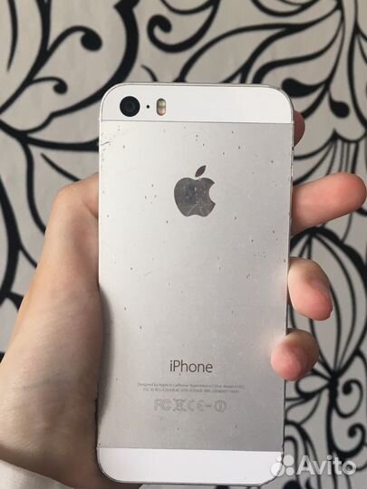 Телефон iPhone