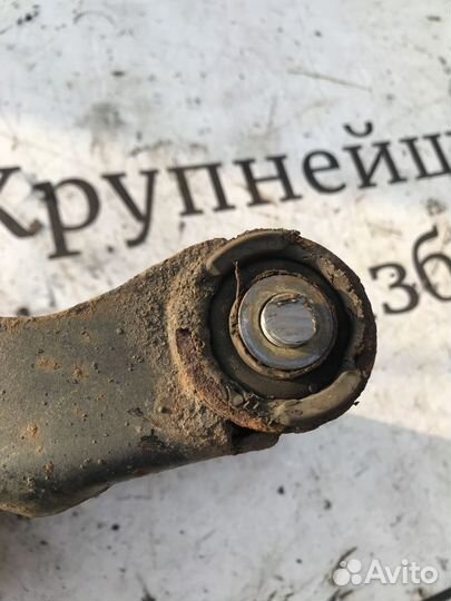 Рычаг задний верхний левый Nissan Pathfinder III